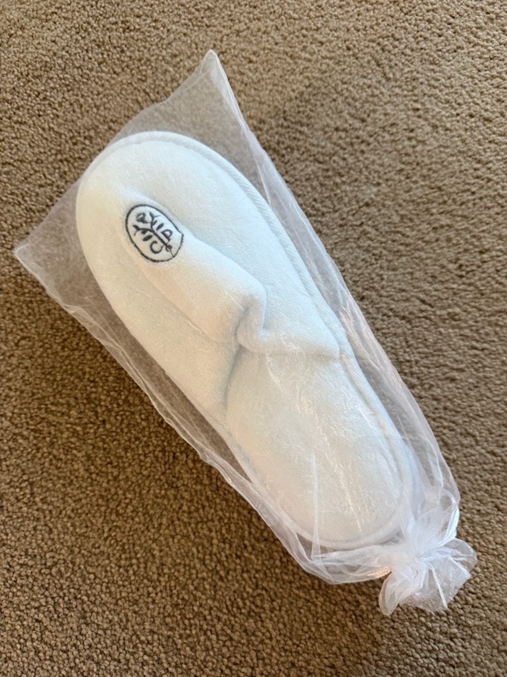 The Charleston Place -White Terry Cloth Hotel Spa Slippers with Embroidered Logo